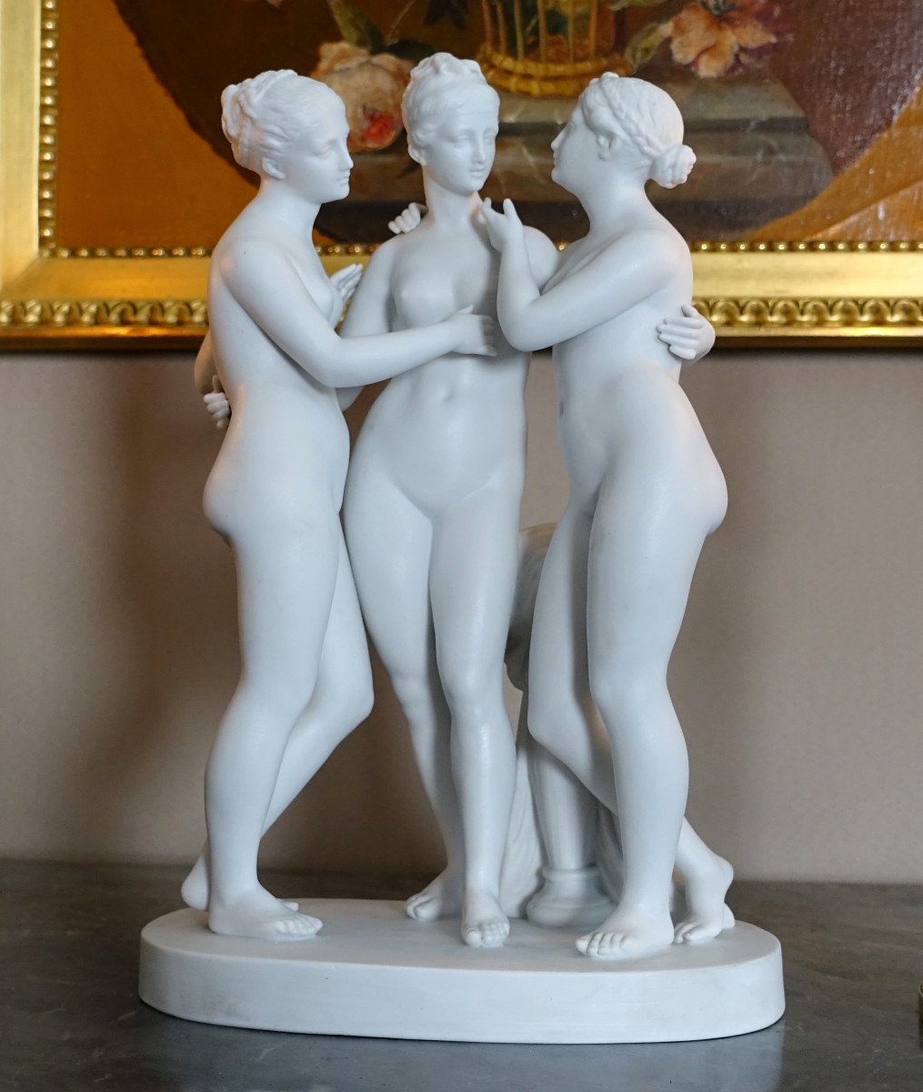 The 3 Graces, Large Mythological Subject In Biscuit Porcelain From The 19th Century 36.3cm