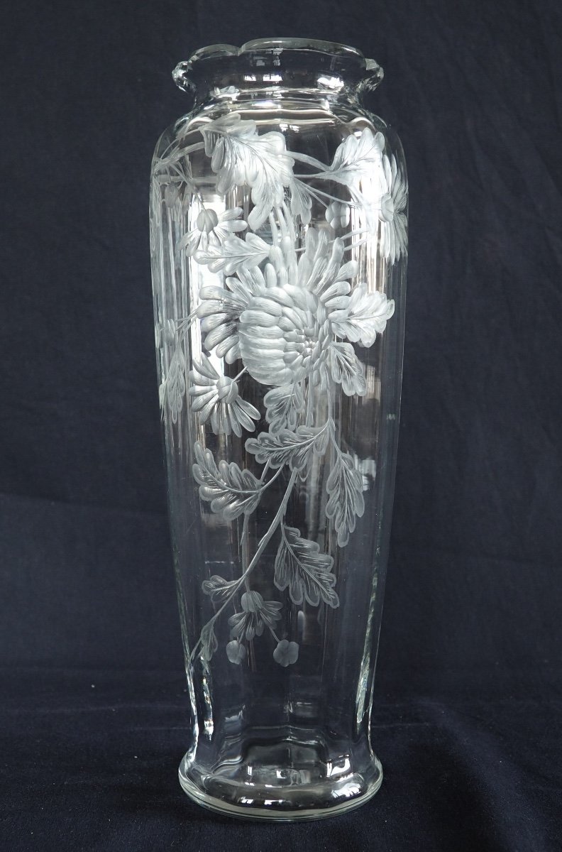 Baccarat : Vase En Cristal, Rare Modèle Taillé Gravé Aux Chrysanthèmes - 30,1cm-photo-3