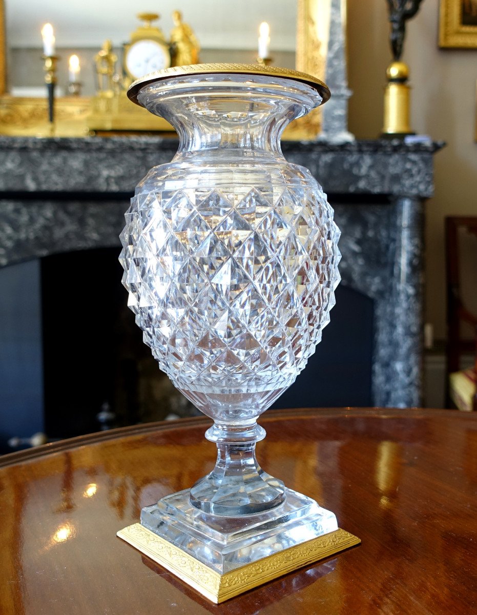 Le Creusot : Vase d'époque Charles X En Cristal Taillé, Monture En Bronze Doré Au Mercure