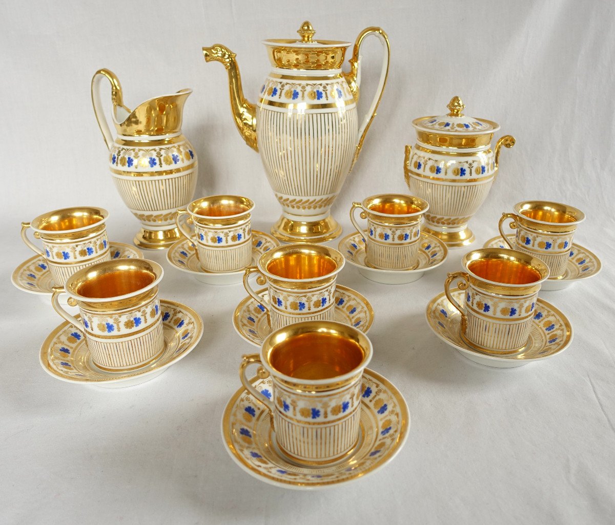 Service à Café Complet Pour 8, Porcelaine Dorée et bleu, époque Empire Restauration - 11 Pièces