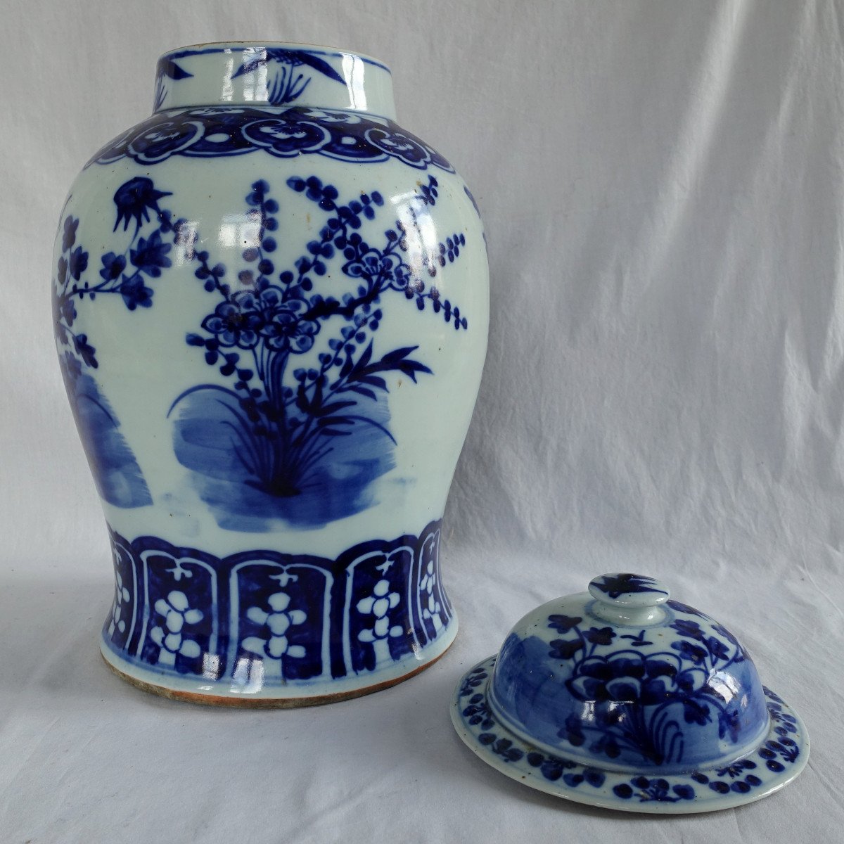 Pair Of Large Hue Blue Porcelain Potiches - Indochina Or China 41cm-photo-2