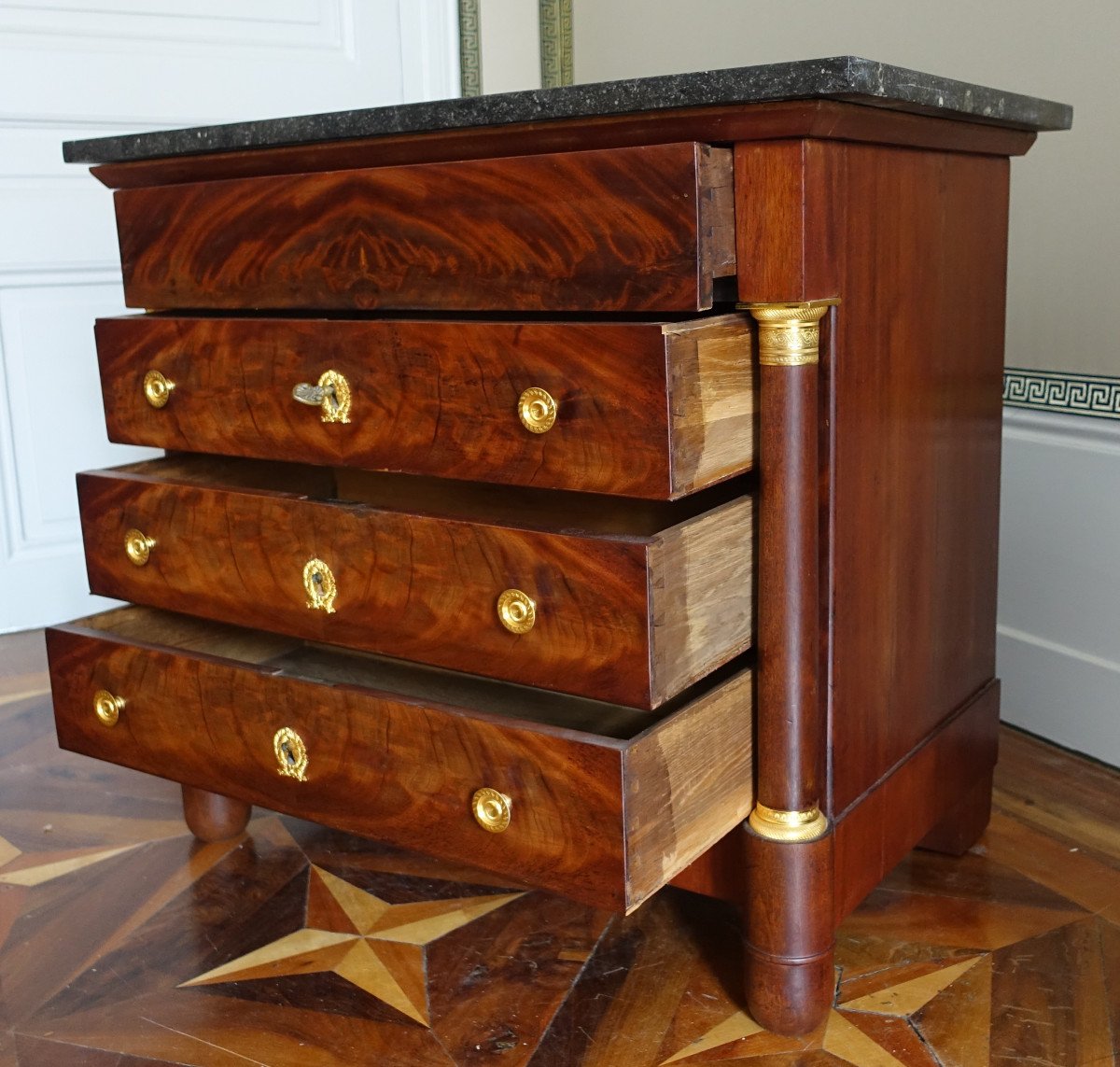 Empire Style Mahogany And Gilt Bronze Children's Chest Of Drawers - 85cm X 53cm X 76.5cm-photo-3