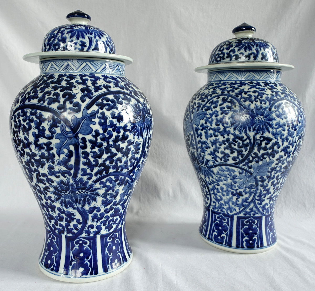 Paire De Grandes Potiches En Porcelaine Bleu De Hué - Chine 44cm