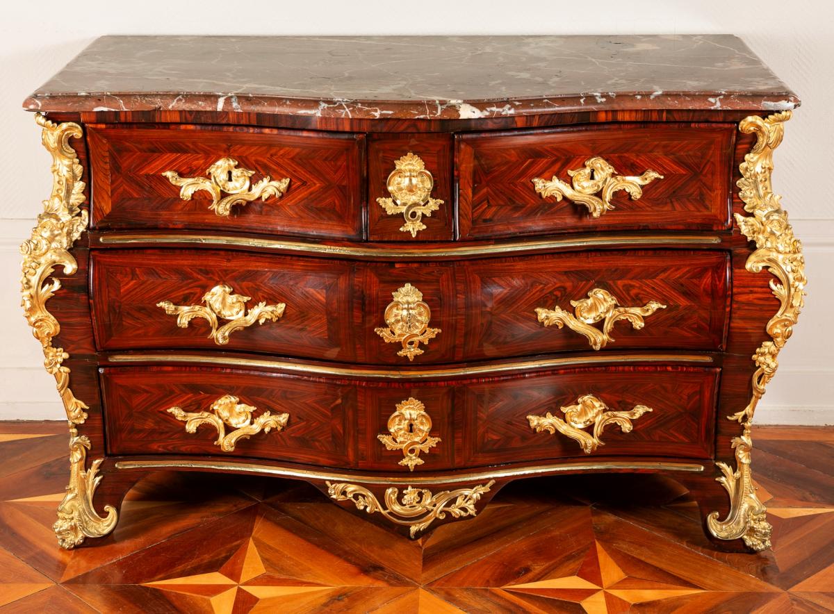 Commode Tombeau En Bois De Violette d'époque Régence Louis XV  Attribuée à Jean Charles Saunier-photo-2