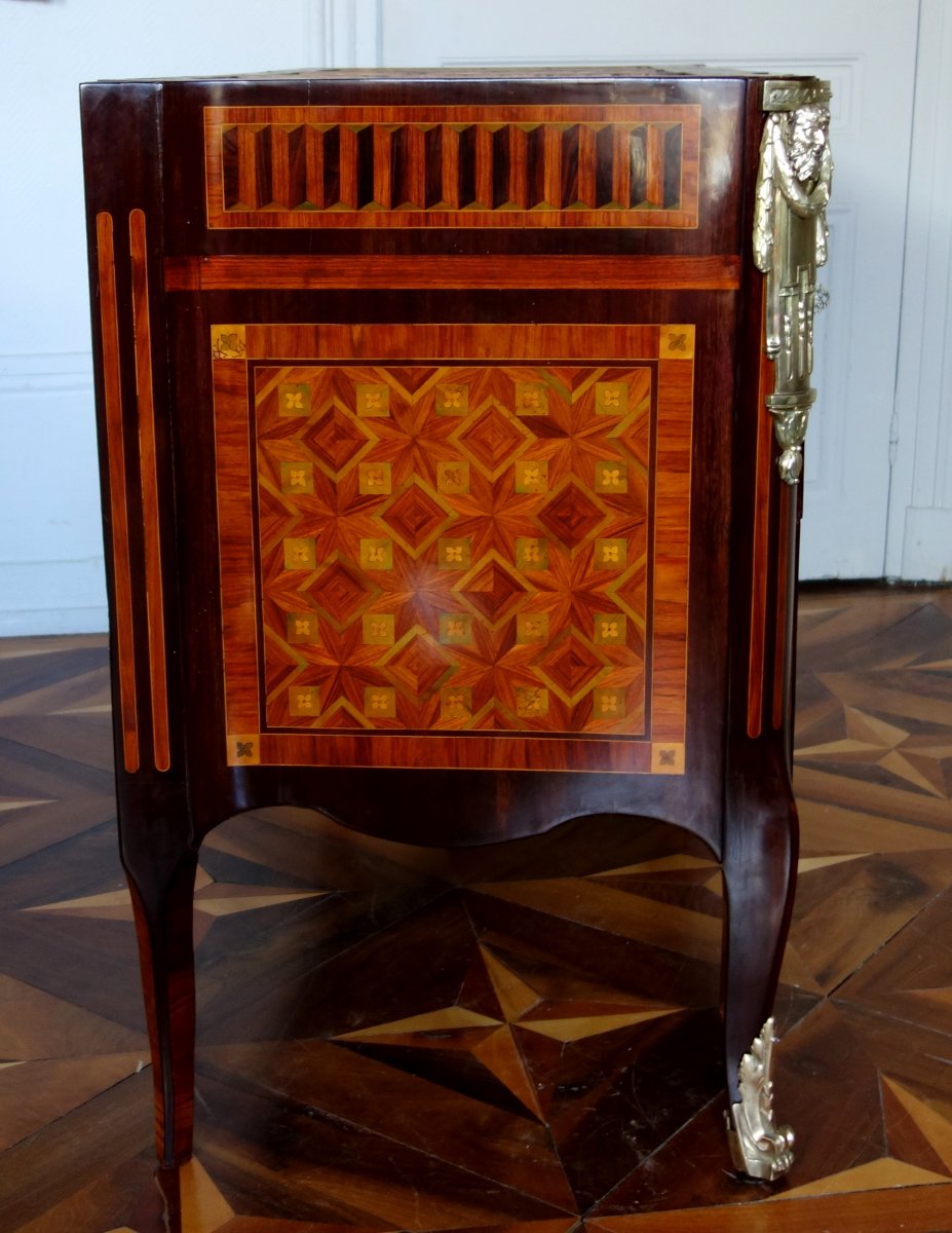 Pierre Macret : Commode En Marqueterie à La Reine - époque Transition Circa 1770 - Estampillée-photo-3