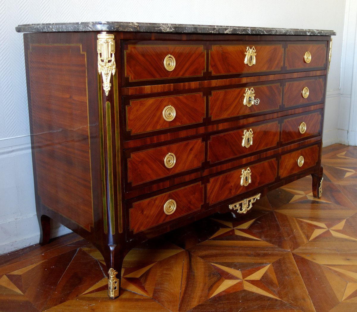 Pierre Antoine Veaux : Large Marquetry Louis XVI Commode - 145cm - Stamped-photo-3