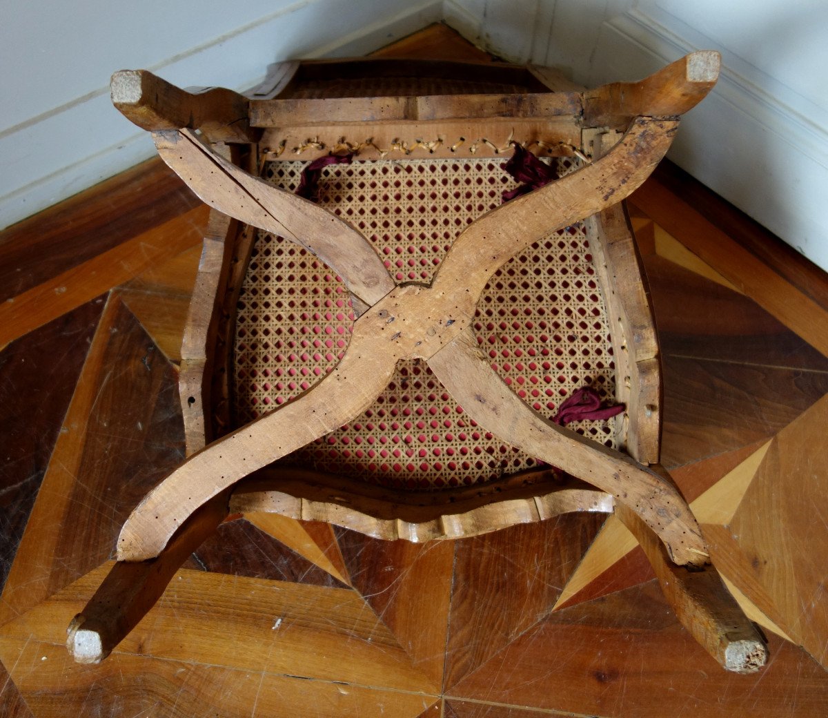 Chaise Cannée d'époque Louis XV, Avec Sa Garniture d'Origine En Velours De Gênes d'époque 18e-photo-5