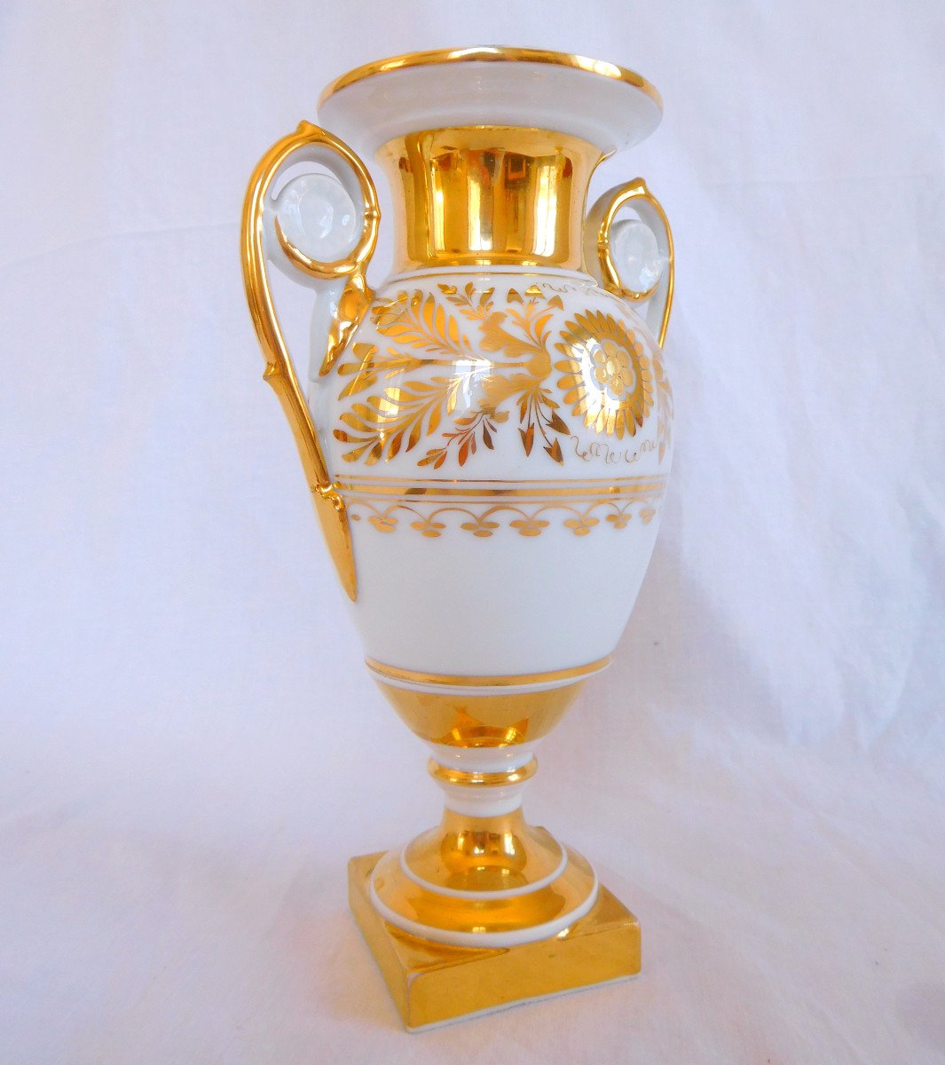 Pair Of Empire Paris Porcelaine Vases Enhanced With Fine Gold, Early 19th Century - 24.5cm-photo-3