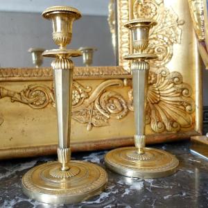 Ravrio - Pair Of Empire Candlesticks In Mercury-gilt Bronze, Early 19th Century