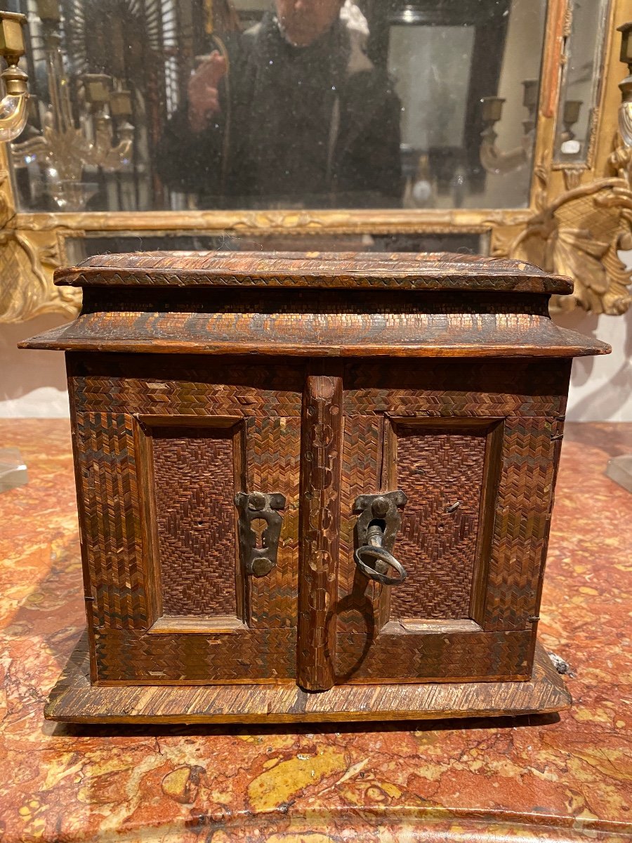 Straw Marquetry Cabinet -photo-2