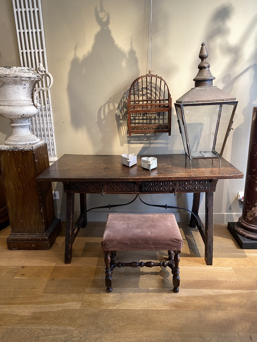 17th Century Table-photo-1