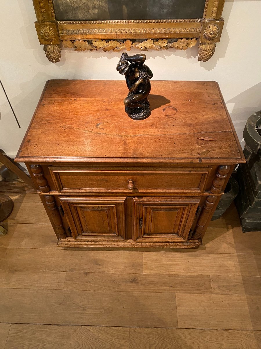 17th Century Low Buffet-photo-3