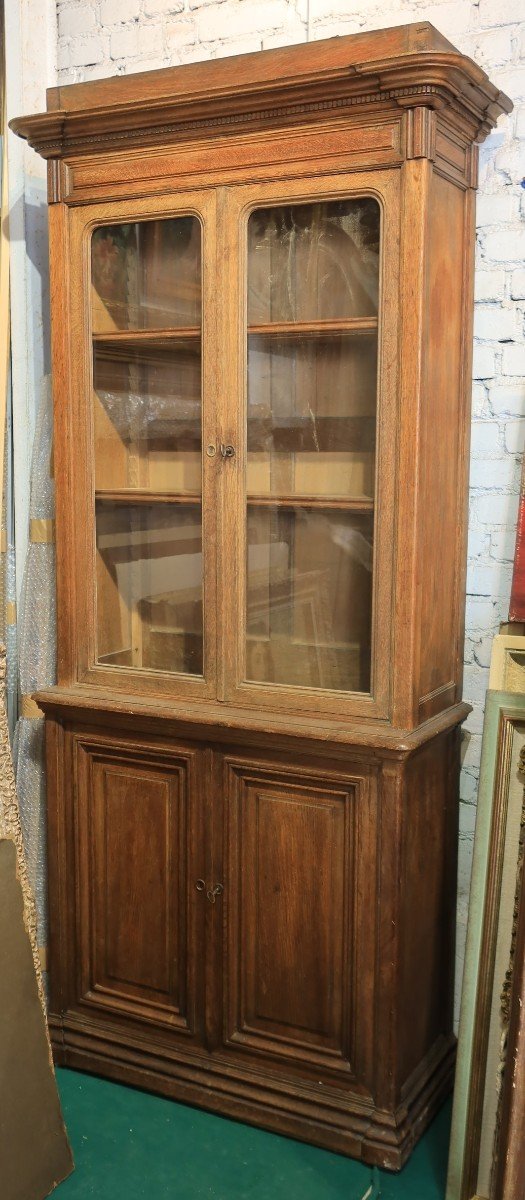 Small Two-body Display Cabinet Bookcase In Oak.