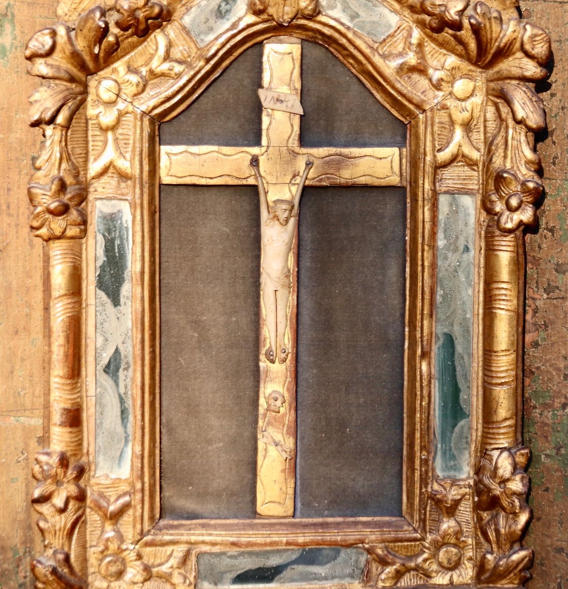 Christ In Bone In A Regency Glazing Bead Frame In Golden Wood-photo-4