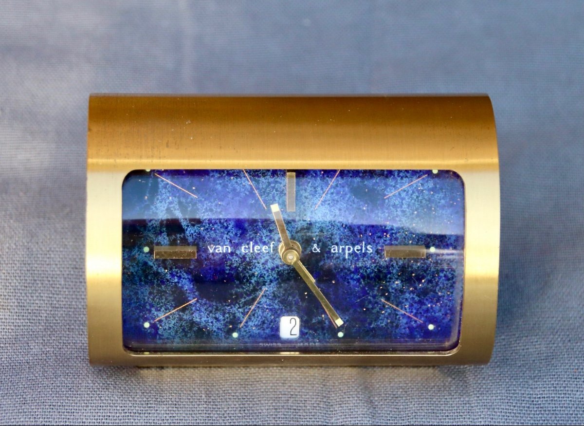 Van Cleef And Arpels Alarm Clock-photo-3