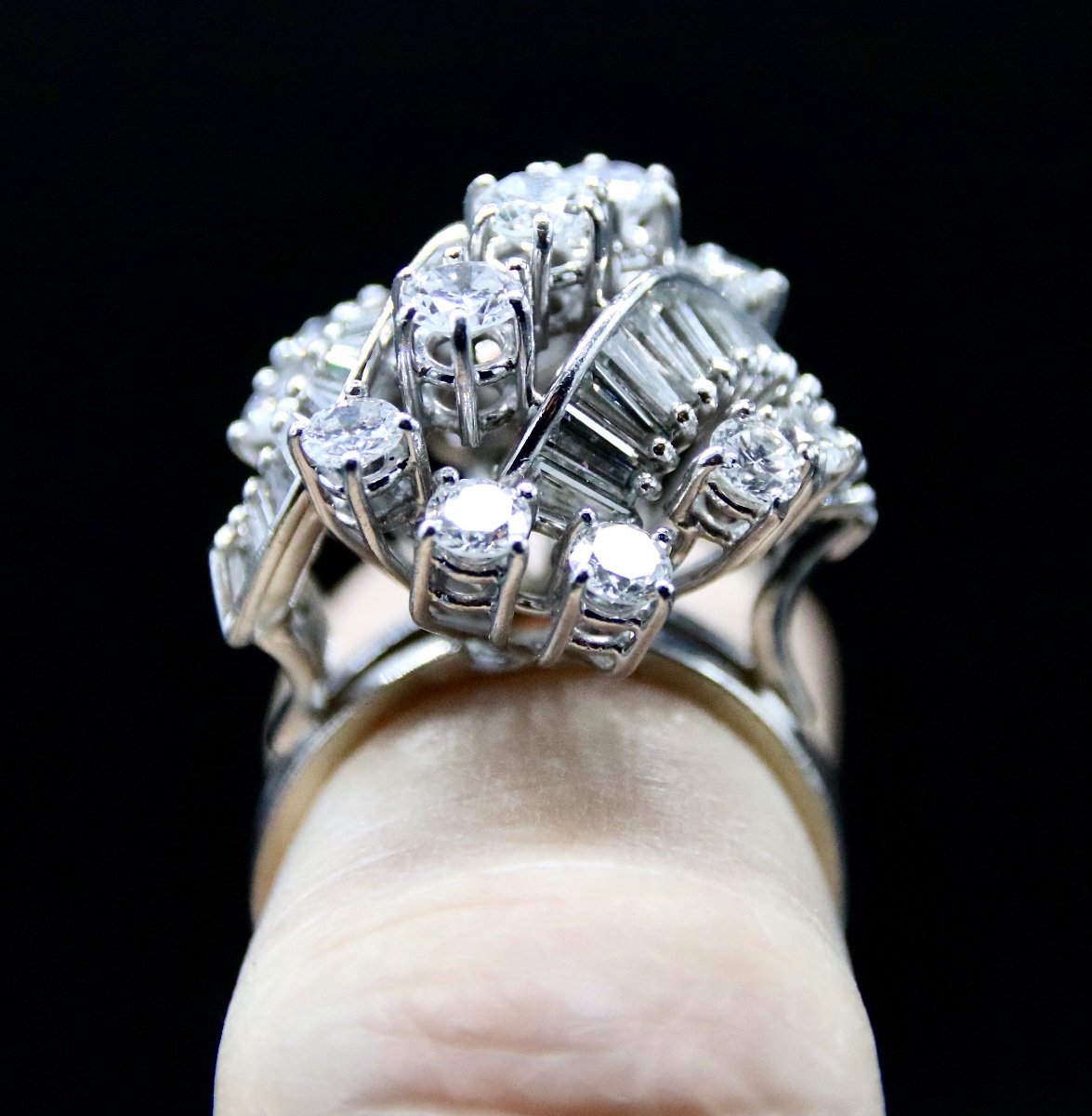 1950s Ring In White Gold Set With Diamonds-photo-2