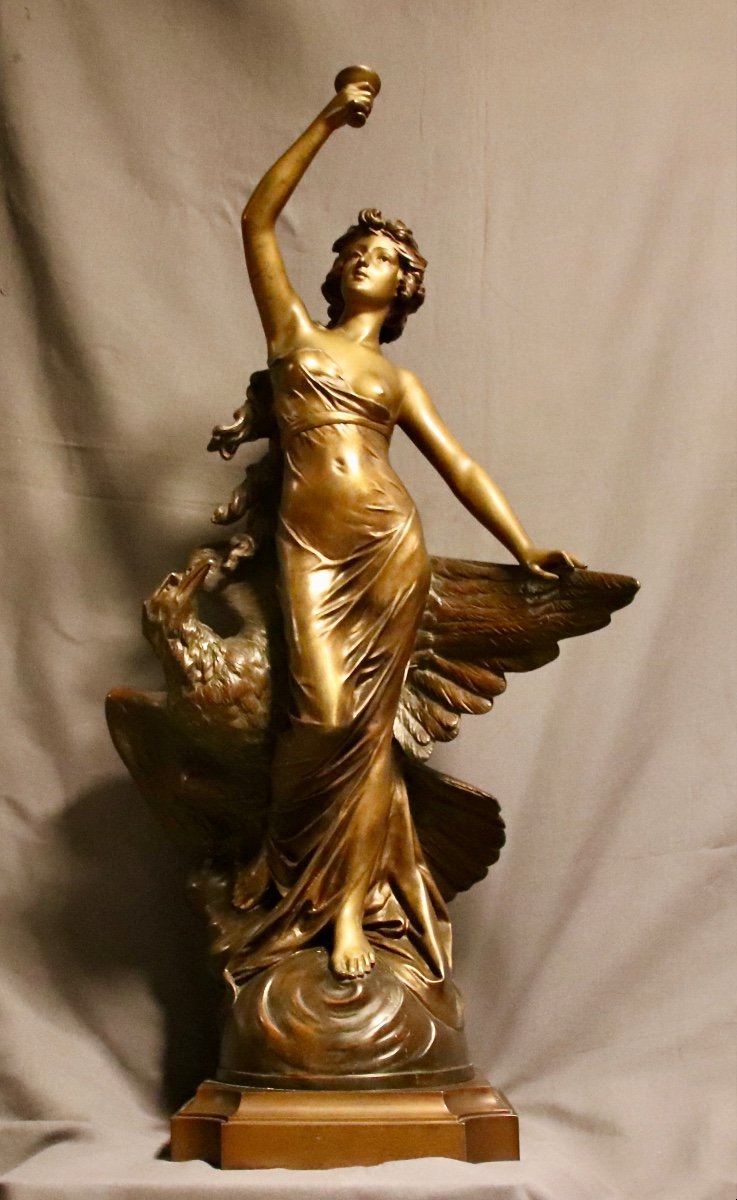 Large Bronze By édouard Drouot Representative Hébé 