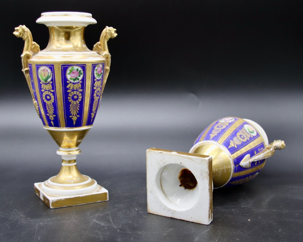 Pair Of 19th Century Paris Porcelain Vases-photo-6