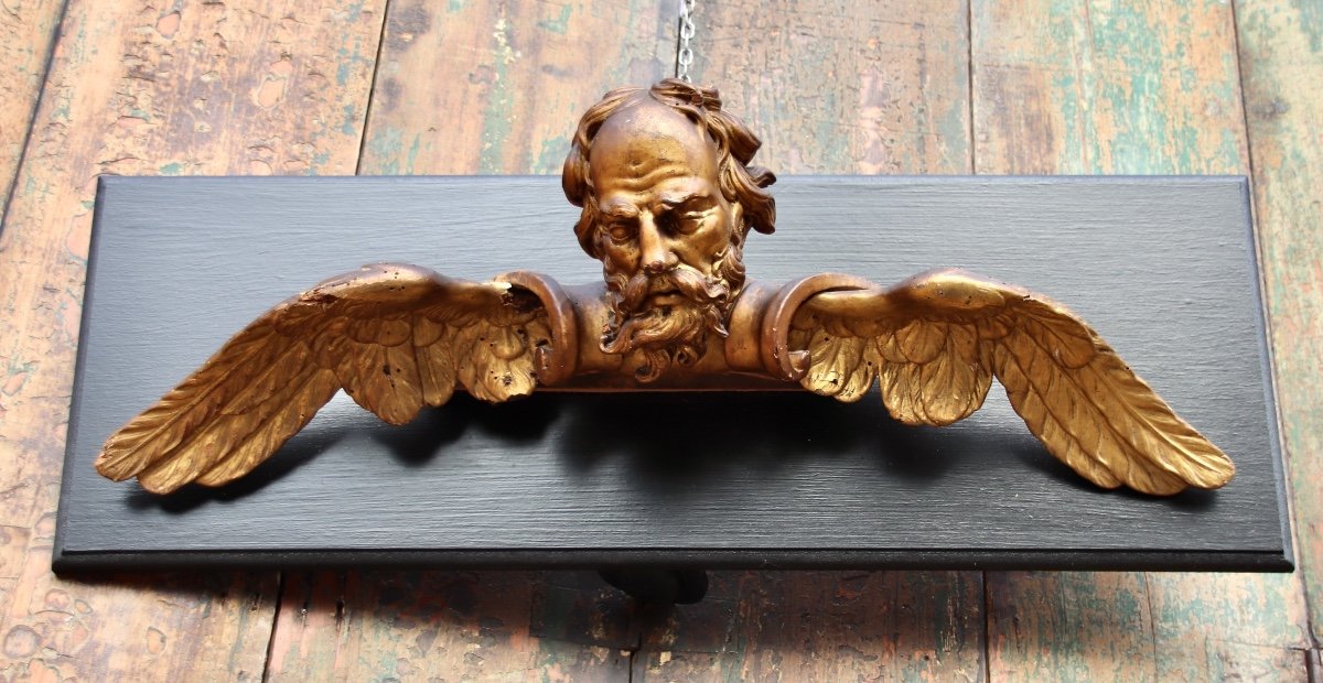 17th Century Golden Wood Representing The Head Of A Winged Old Man -photo-5