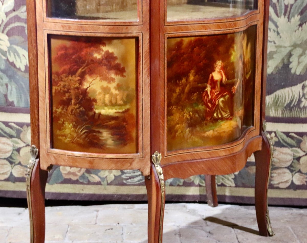 Curved 19th Century Showcase In Martin Varnish -photo-2