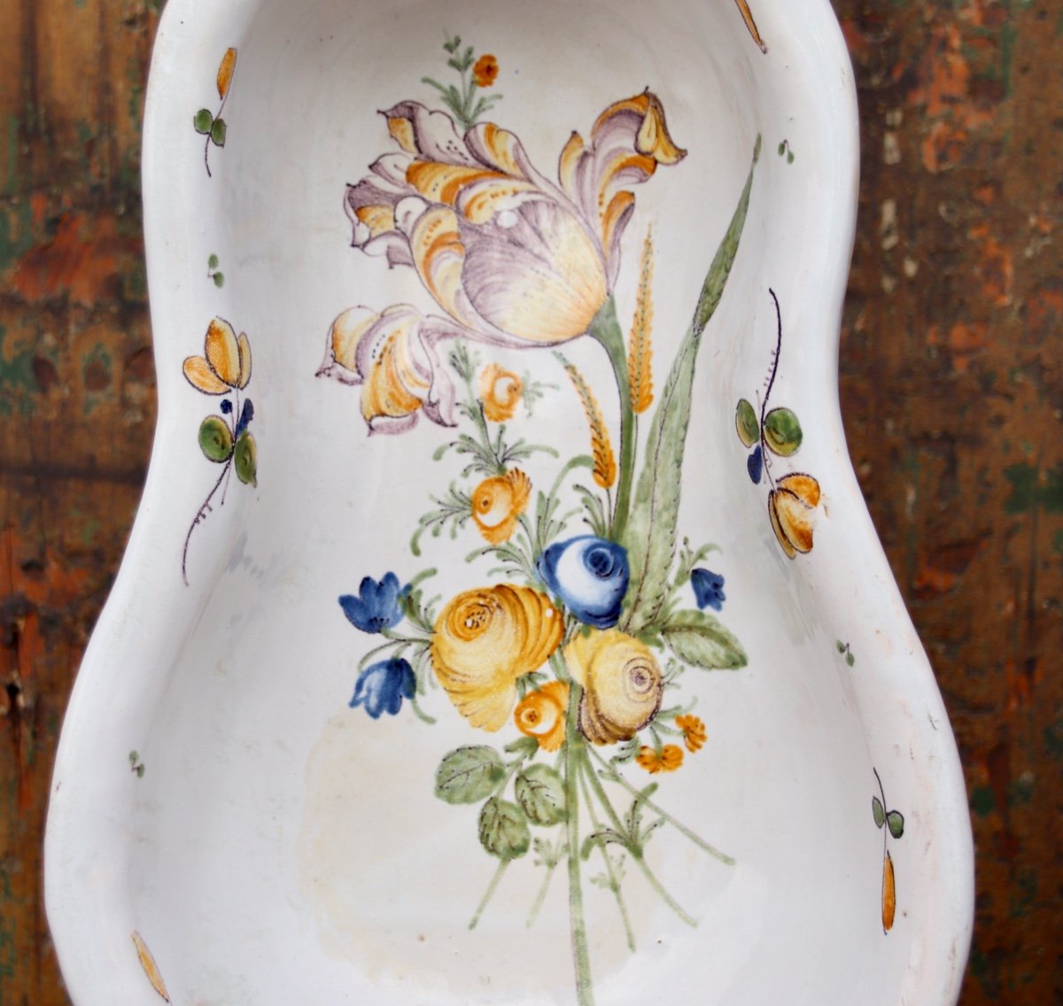 18th Century Earthenware Bidet From Franche Comté With Flower Decor-photo-2