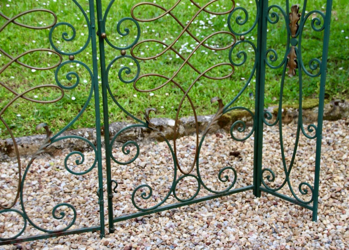 Art Deco Grille With 2 Leaves -photo-4