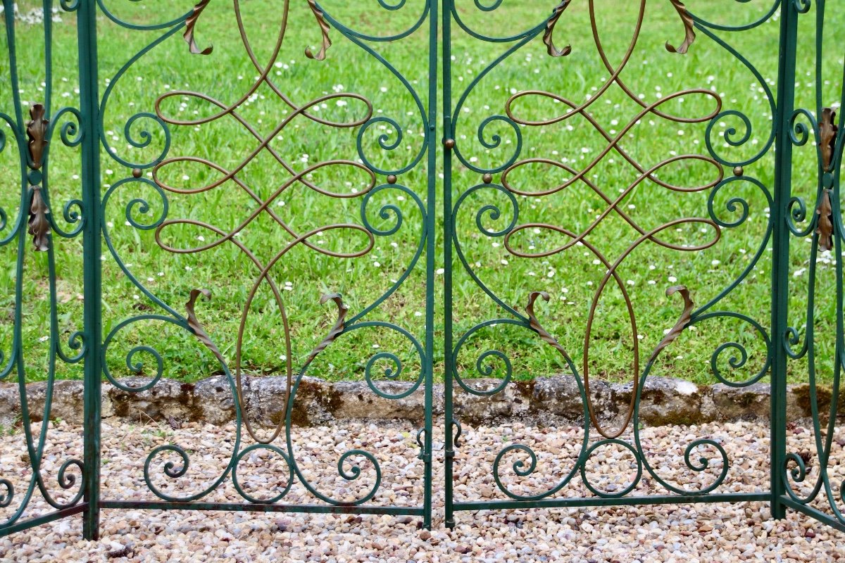 Art Deco Grille With 2 Leaves -photo-7