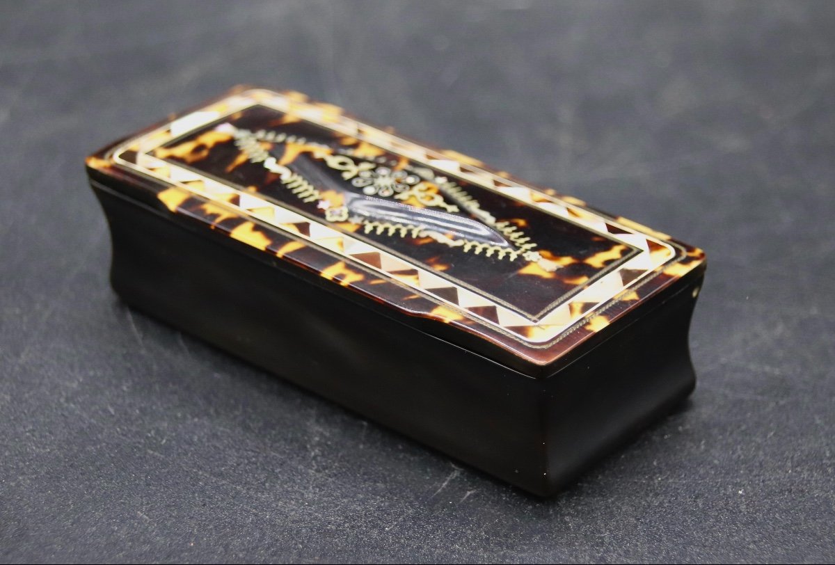 Napoleon III Tortoiseshell And Mother-of-pearl Snuff Box -photo-5