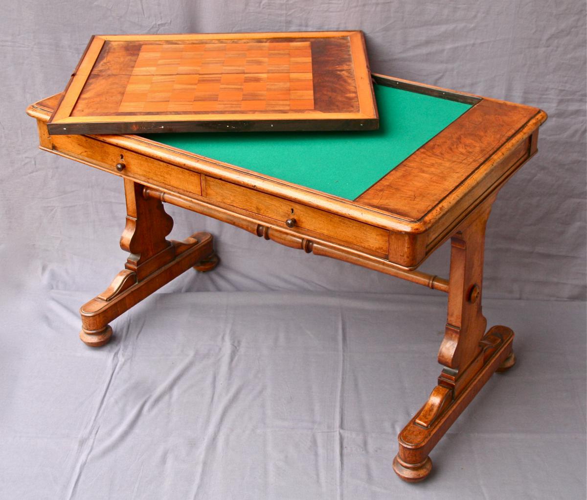 Table XIX English Game Walnut.