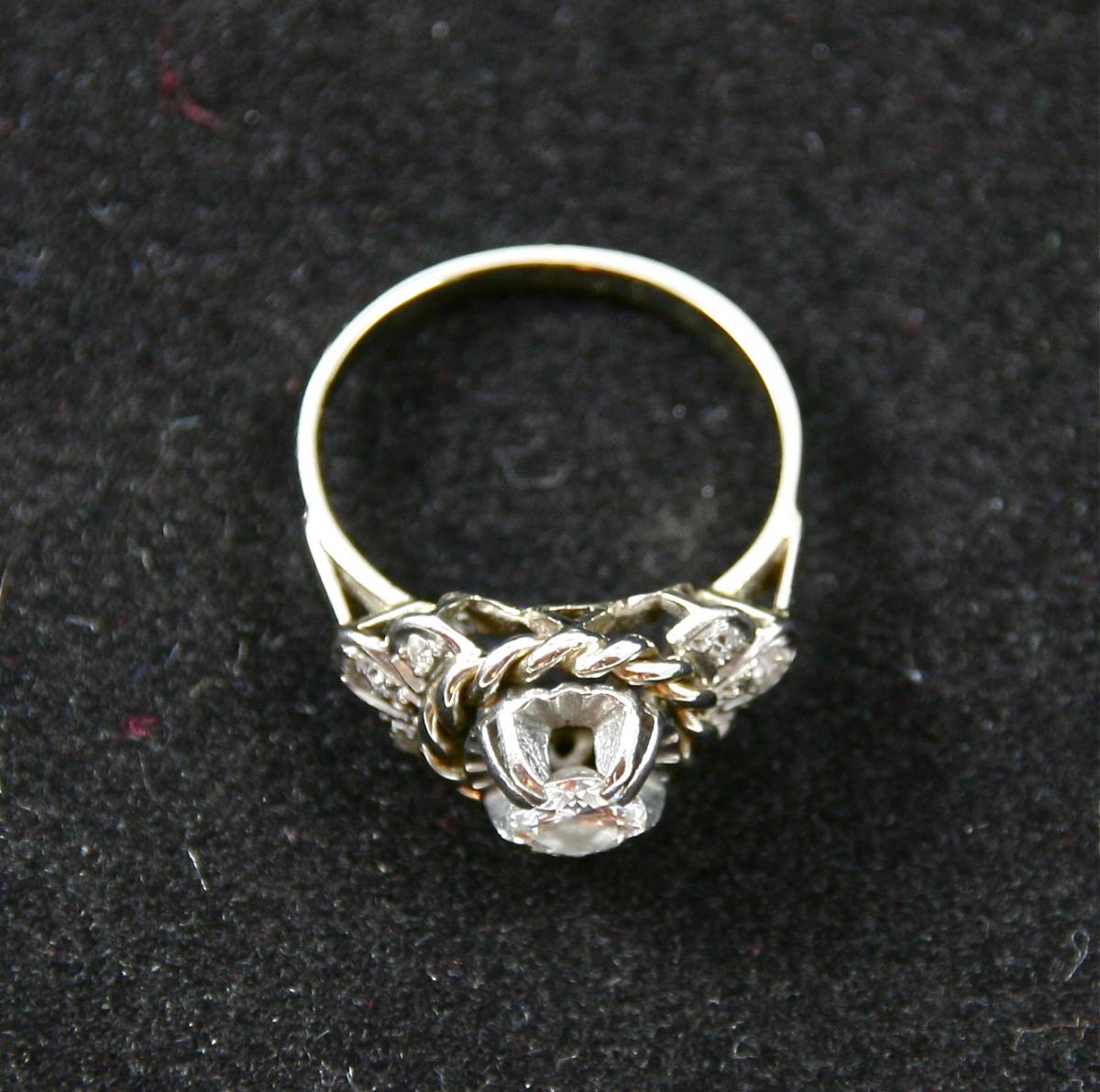 Nineteenth Ring In Gray Gold And Diamonds-photo-4