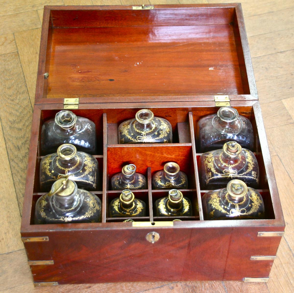 Box Of Nineteenth Parfumeur Mahogany-photo-5