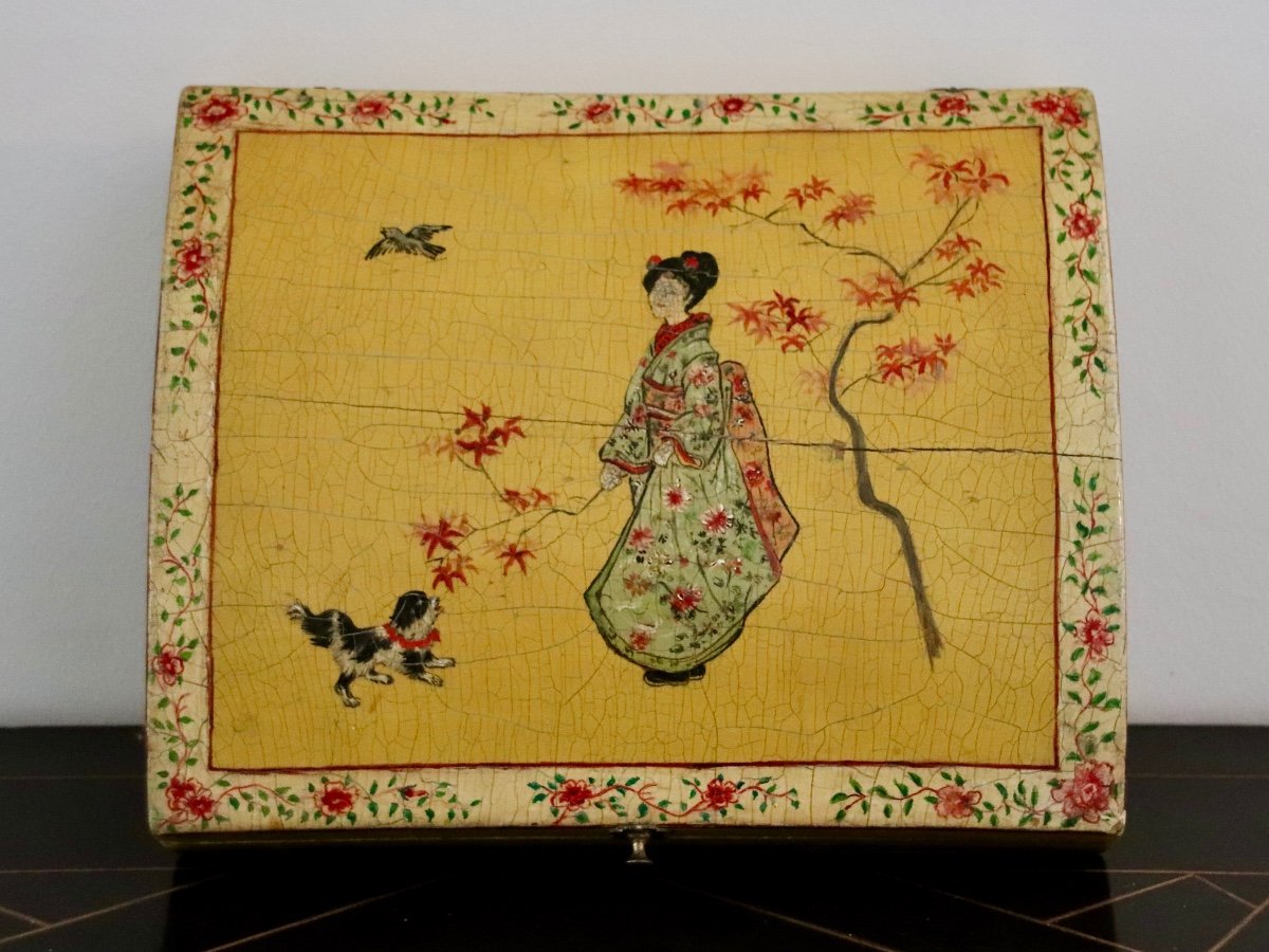 Nineteenth Century Japanese Decor Box In Lacquer-photo-3