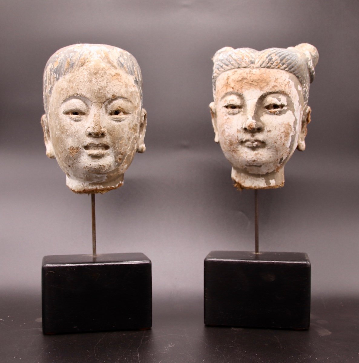 Pair Of Chinese Head In Nineteenth Earth