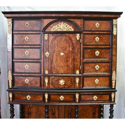 Cabinet XVIIIème En Placage d'époque Louis XIV