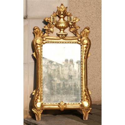 Miroir En Bois Doré De Style Louis XVI