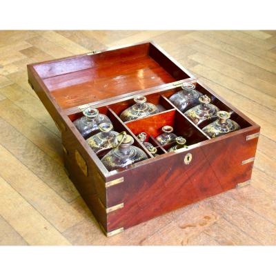 Box Of Nineteenth Parfumeur Mahogany