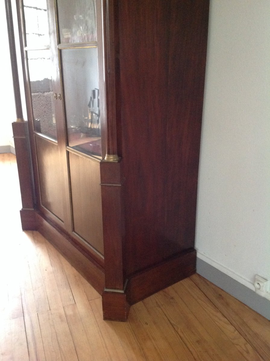 Mahogany Display With Detached Columns-photo-2