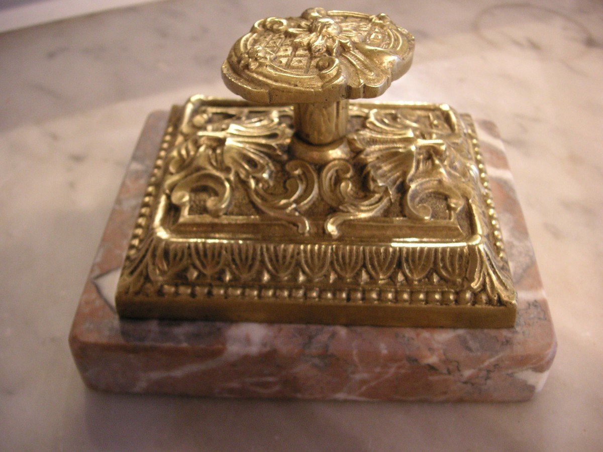 XIXth Century Paperweight / Marble And Gilded Bronze