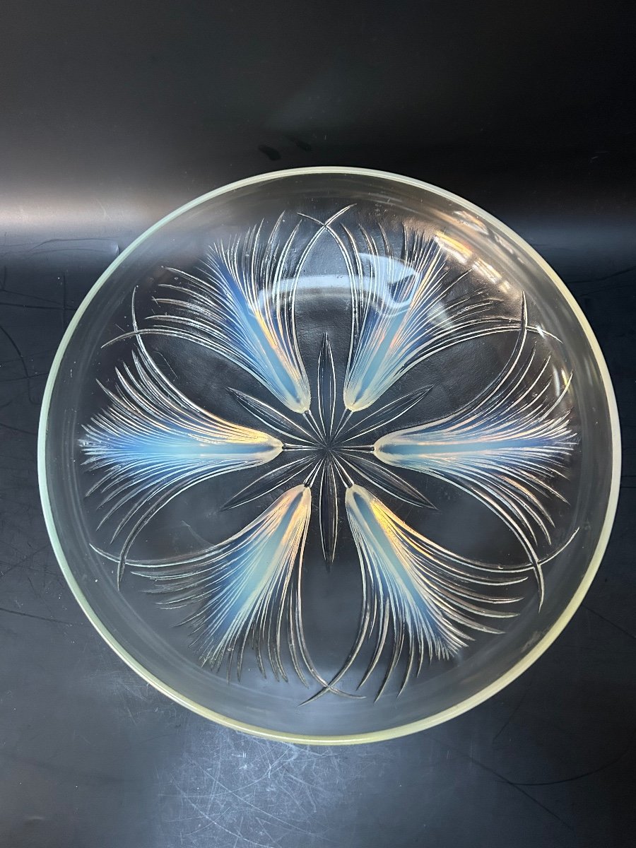 Verlys Art Deco Opalescent Glass Papyrus Bowl