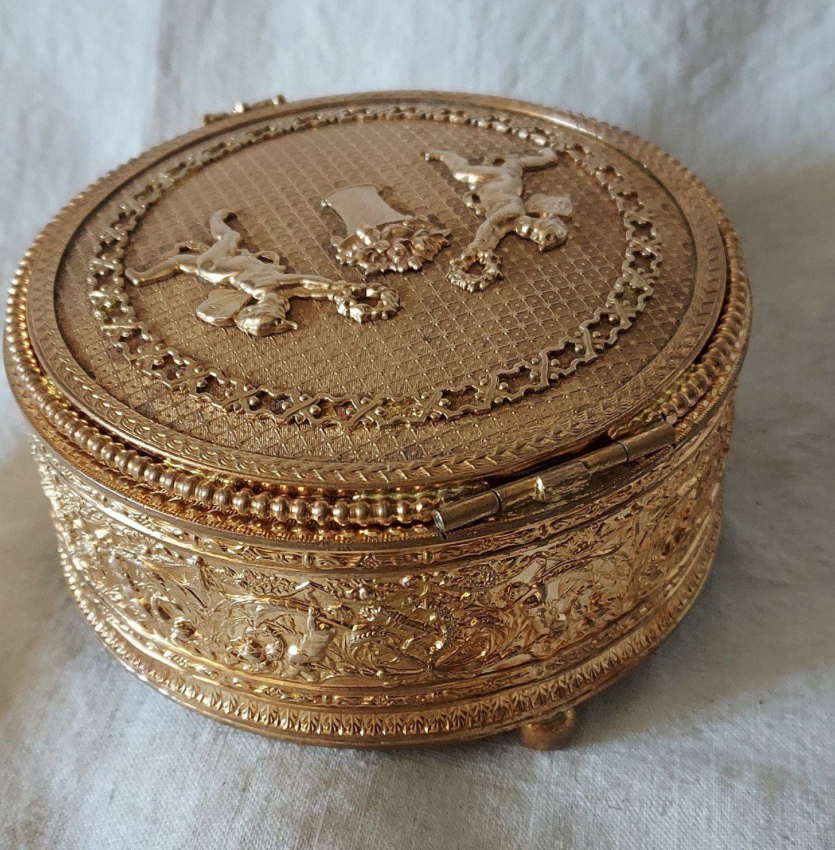 Jewelry Box In Gilt Bronze With 2 Angels With Laurels And Napoleon III Abundance Basket-photo-3