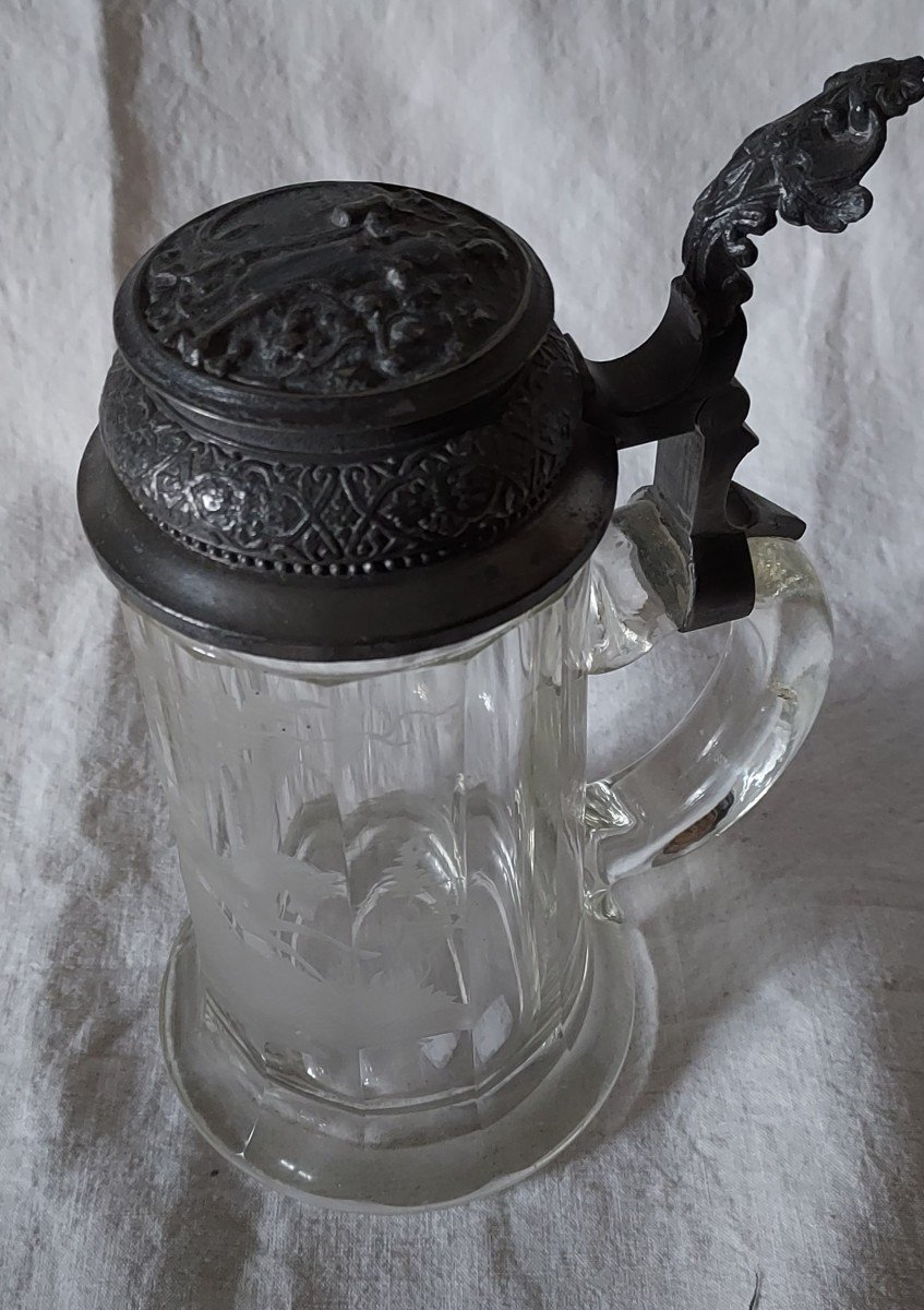 Cut Glass Beer Mug With Sides And Two Horses Running In The Countryside -photo-3