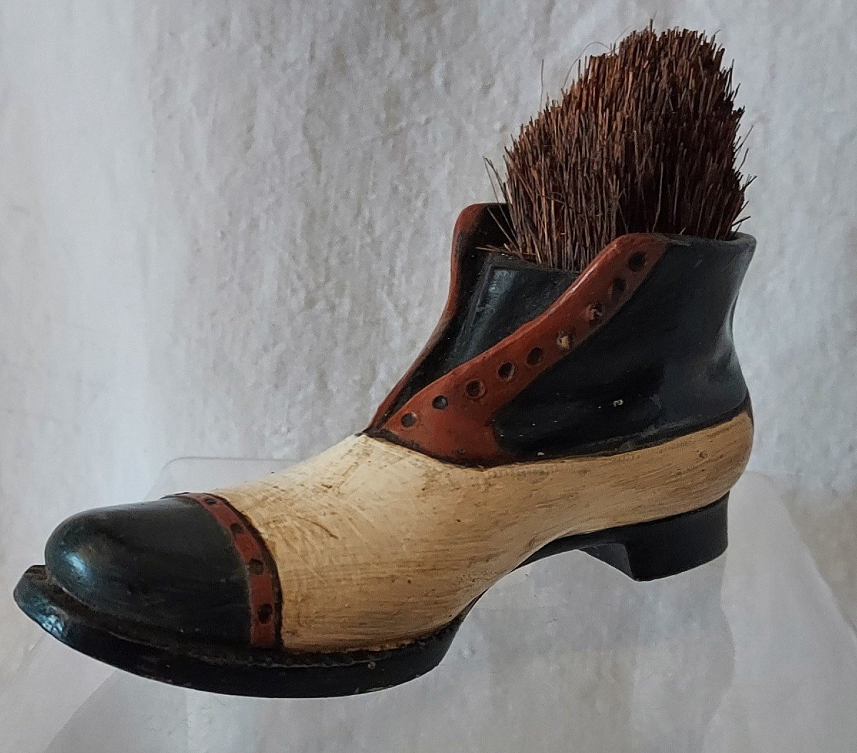 Men's "gatsby" Shoe Forming A Painted Metal Feather Wiper Circa 1920-1930 -photo-3