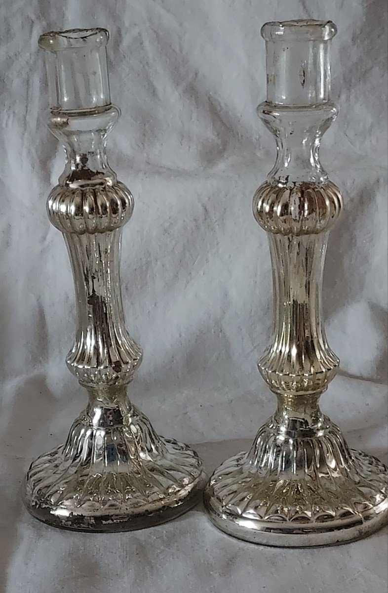 Pair Of églomisé Glass Candlesticks With Godronné Decor From The 19th Century -photo-1