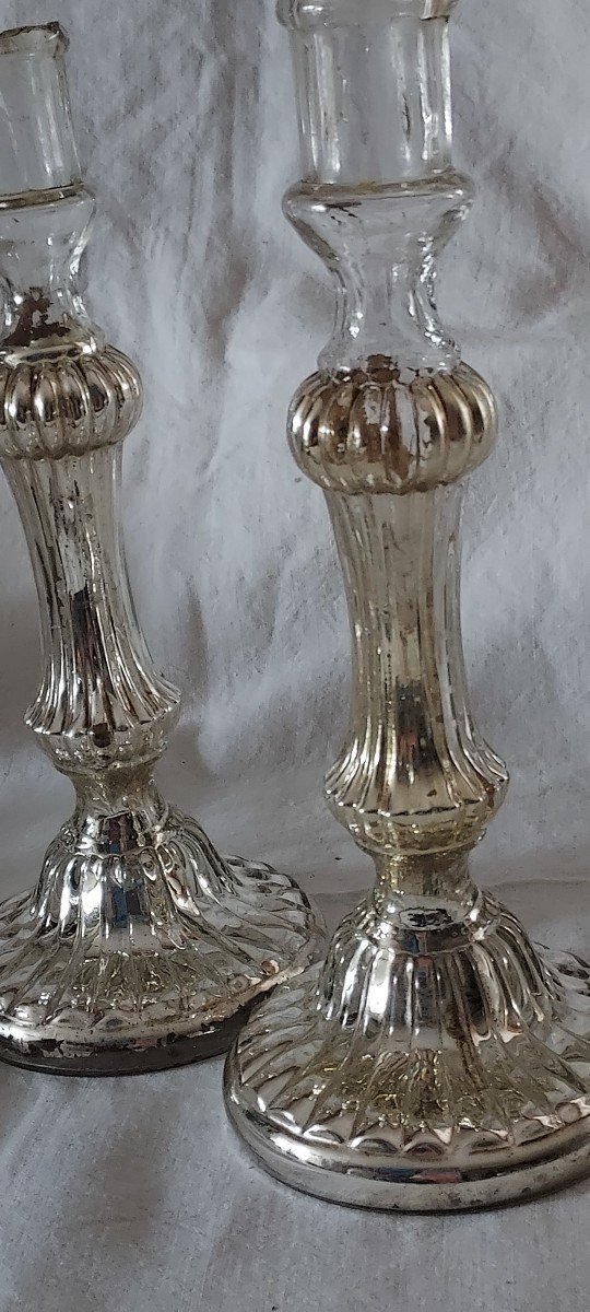 Pair Of églomisé Glass Candlesticks With Godronné Decor From The 19th Century -photo-2