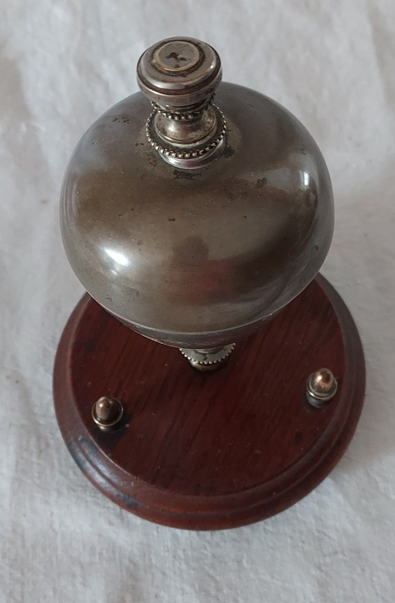 Counter Ringing Bell In Silver Bronze On Feet And Wooden Top 19th Century -photo-3
