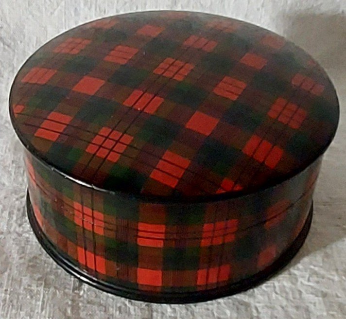 Round Tea Box In Scottish Clan "mcduff" Known As Maucline Ware Of Scotland-photo-2