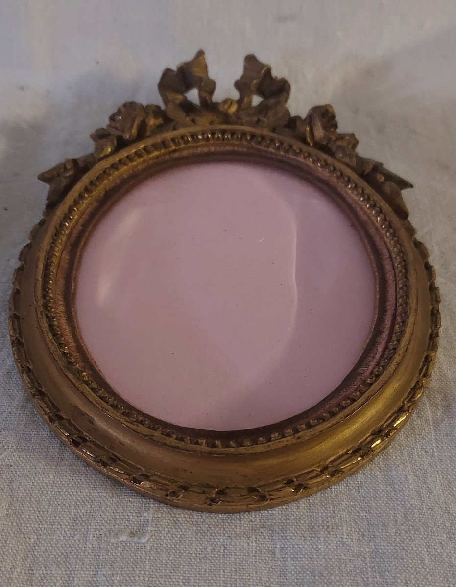 Oval Frame In Carved And Gilded Wood For Small Portrait -photo-3