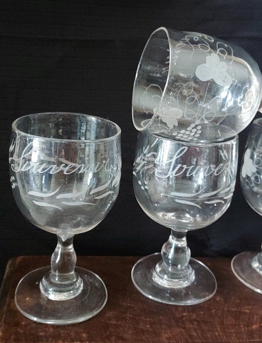 Set Of Four Balloon Wine Glasses Engraved “souvenir” Around A Grape Decor-photo-8