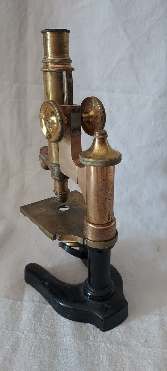 Laboratory Microscope Signed E. Leitz- Wetzlar-germany In Brass, Bronze And Cast Iron-photo-1