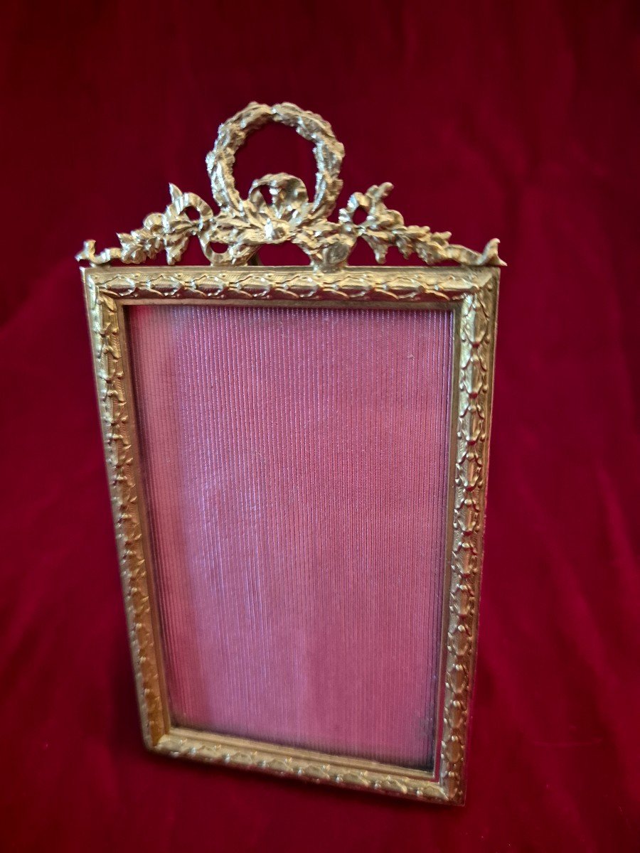 Small Model Of Rectangular Gilt Bronze Photo Frame In Louis XVI Style 